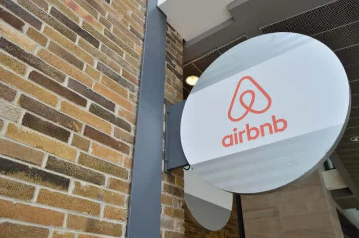 Globalization and Internationalization of Airbnb